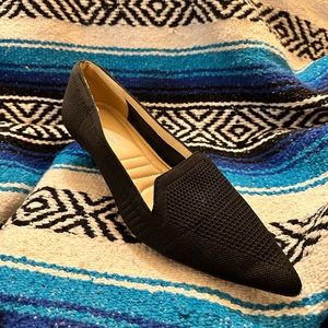 Adrienne Vittadini black woven pumps - kitten heel professional profile